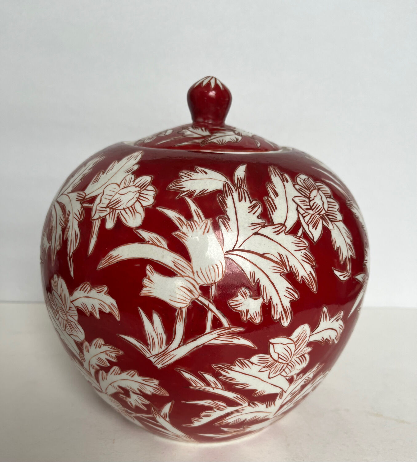 Chinese ceramic ginger pot