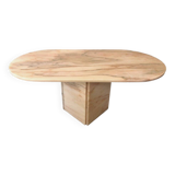 Table basse italienne ovale en marbre rose 1970-80