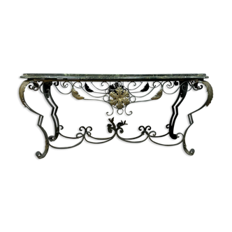 Table with a beautiful marble with green sea throat