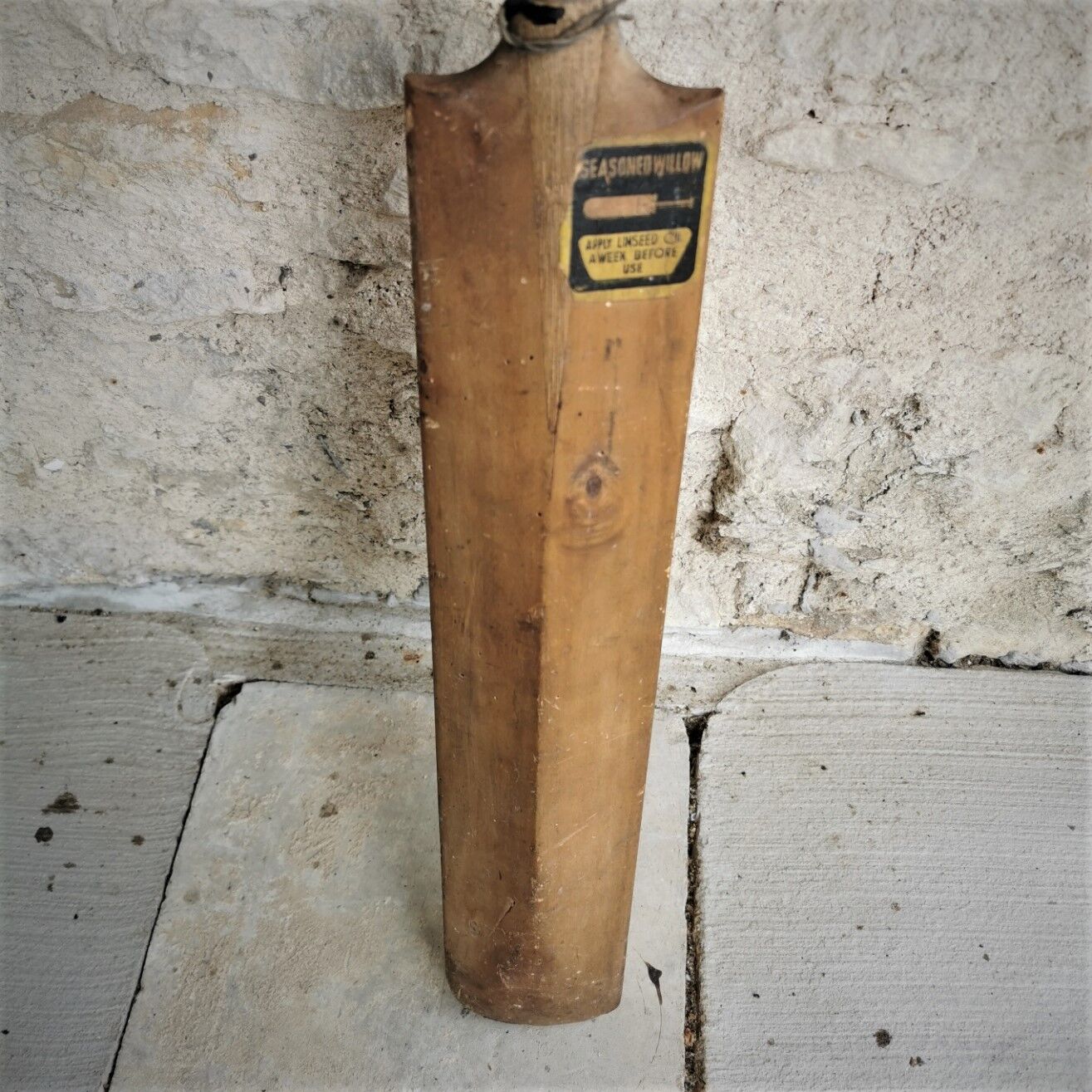 Batte de cricket ancienne