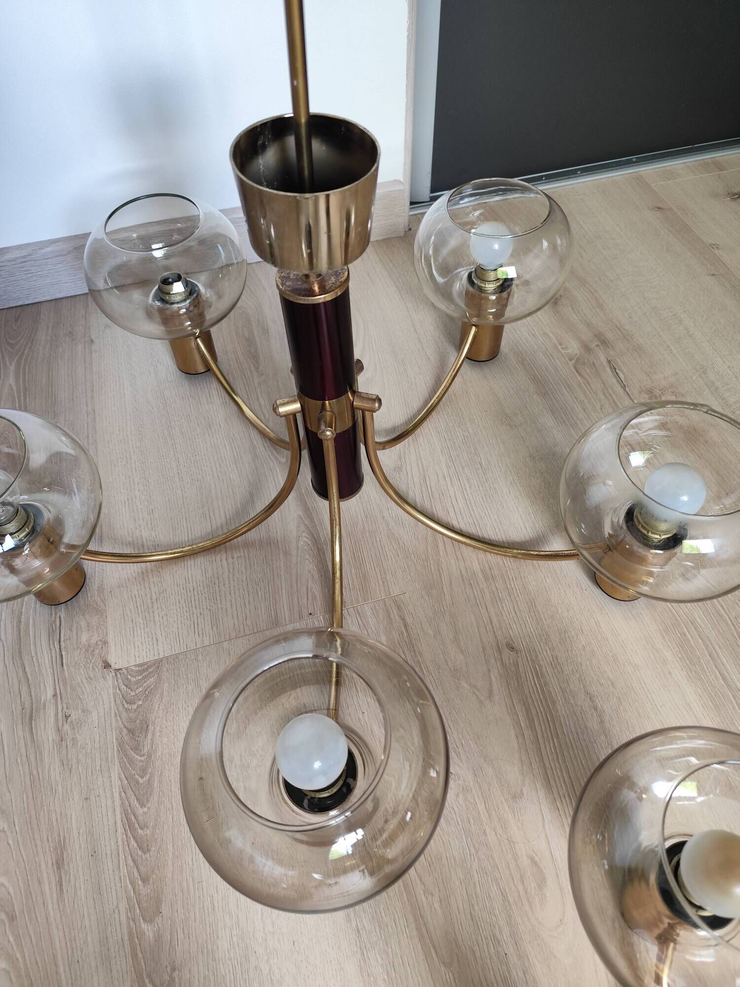 Pair of matching brass and bakelite chandeliers, 3 and 5 branches, 70s milk