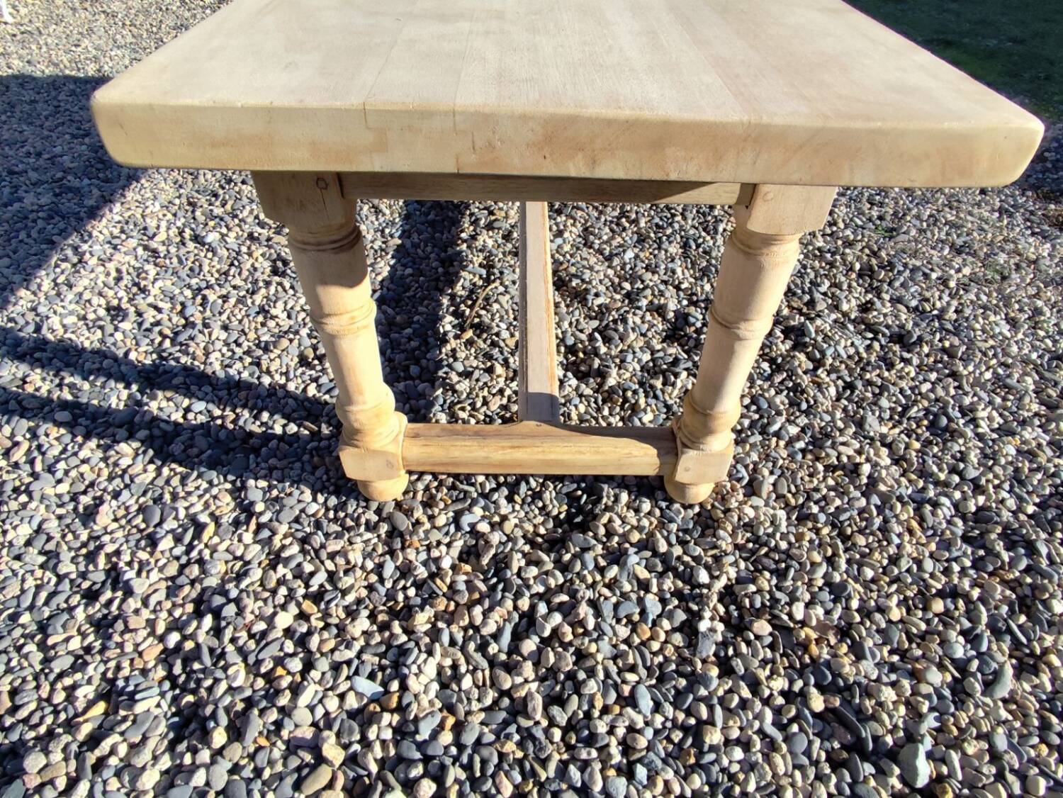 Farmhouse table