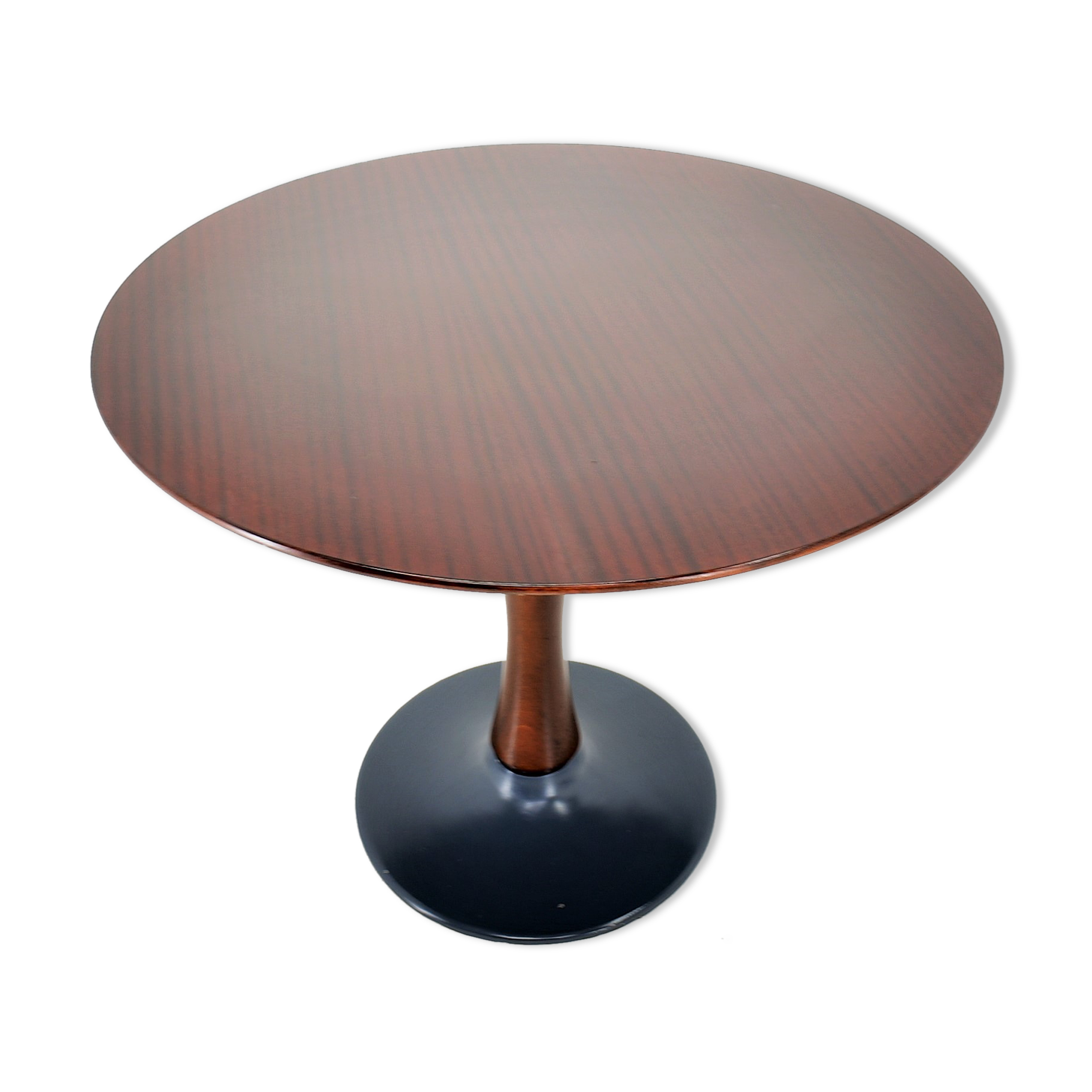 Designed mahogany round dining table, 1969