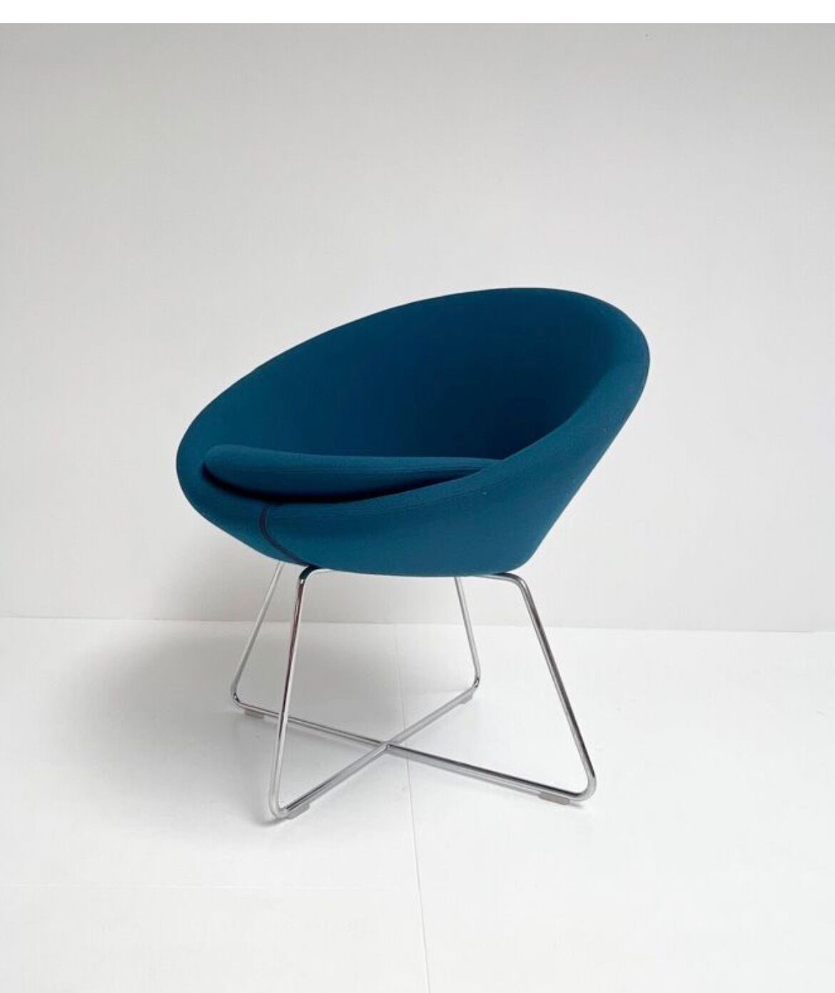 Fauteuil Allemuir UFO par Artifort, après 2000
