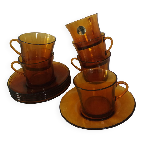 Service à thé Duralex, 6 grandes tasses et soucoupes en verre ambré