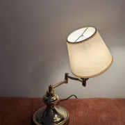 Vintage table lamp in woven rattan, honey colour & beige lampshade –
