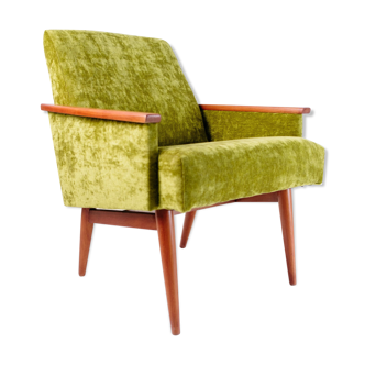 Armchair pistachio gelato