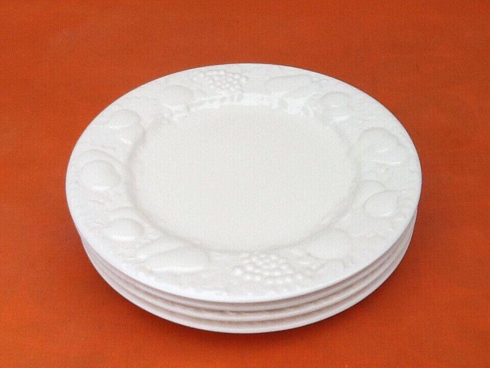 4 flat plates Fruit decoration (apples, pears, grapes...)