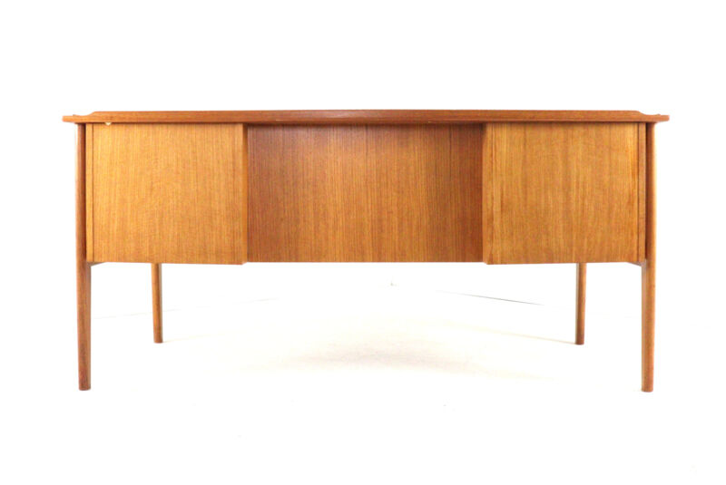 Bureau Dyrlund en teck de design danois moderne du milieu du siècle