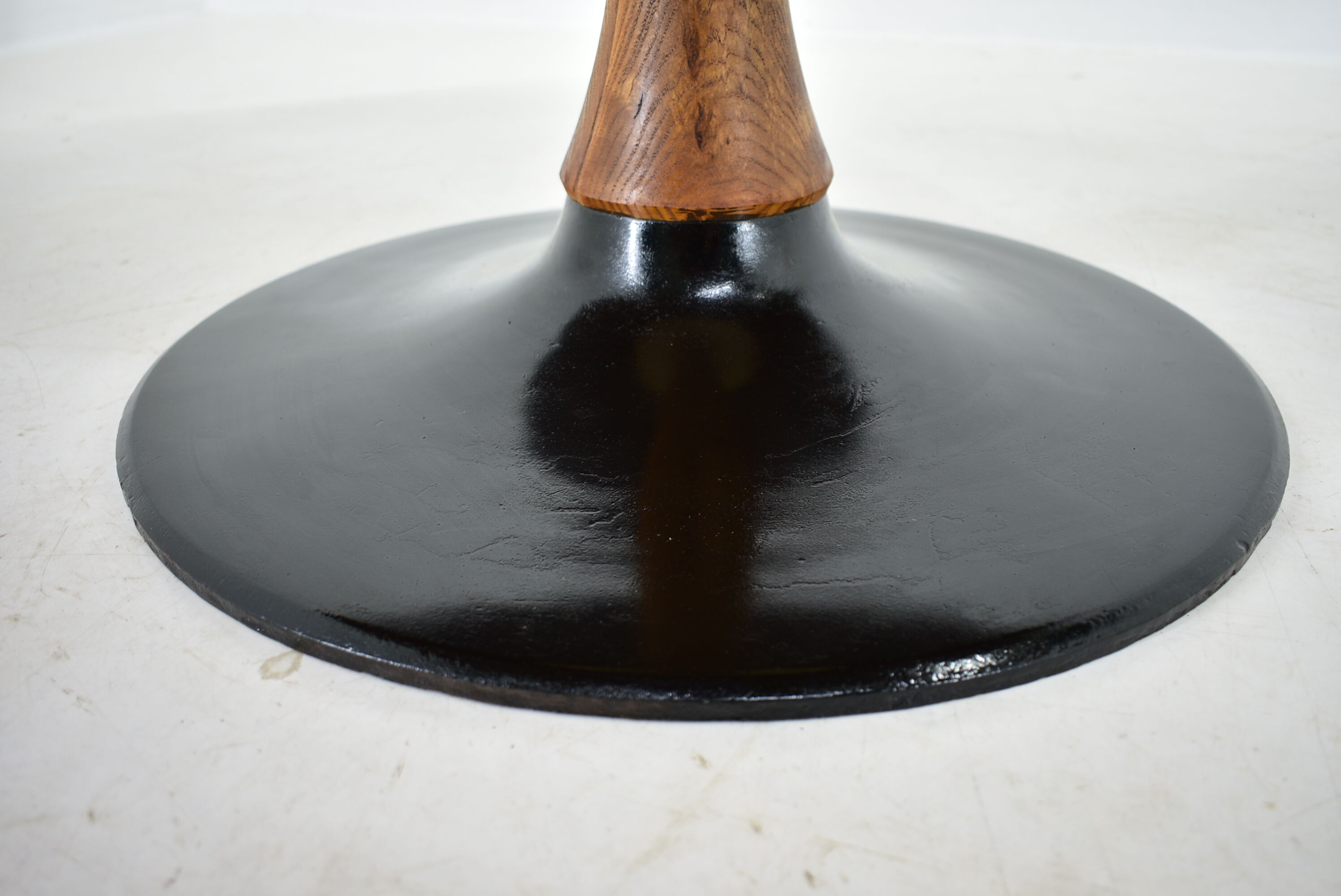 1969s beech round dining table, Czechoslovakia