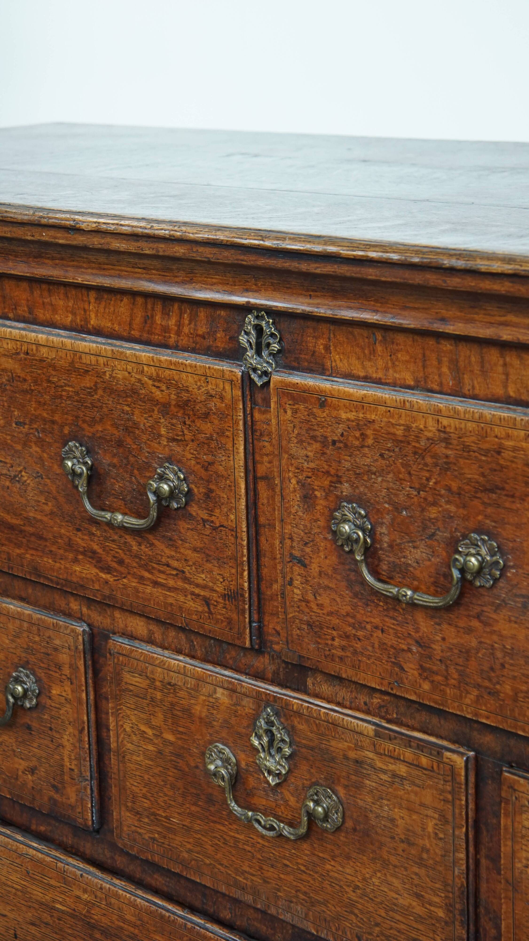 18th-Century English Antique Sideboard / Mule Chest