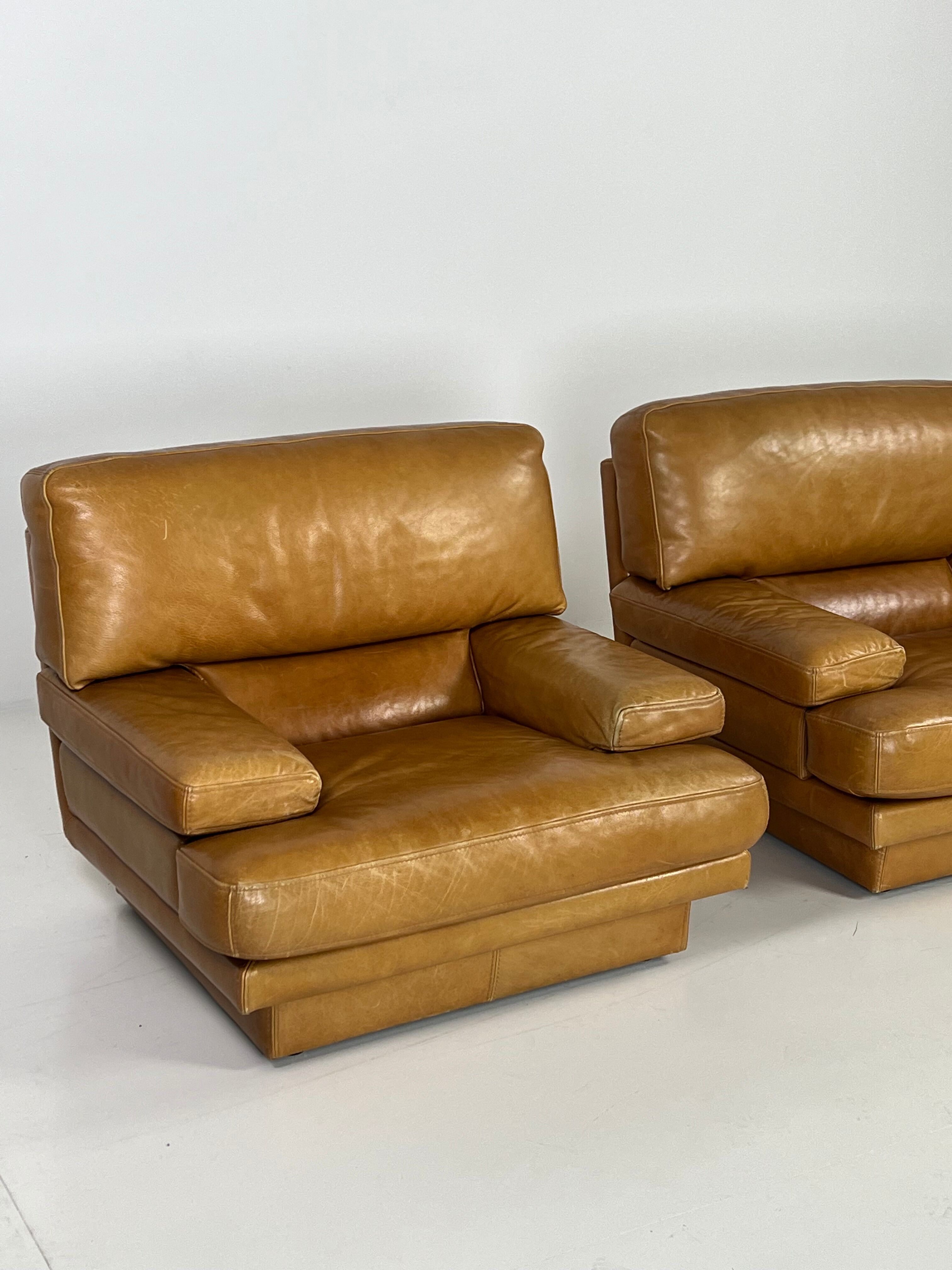 Set of 2 italian design armchairs