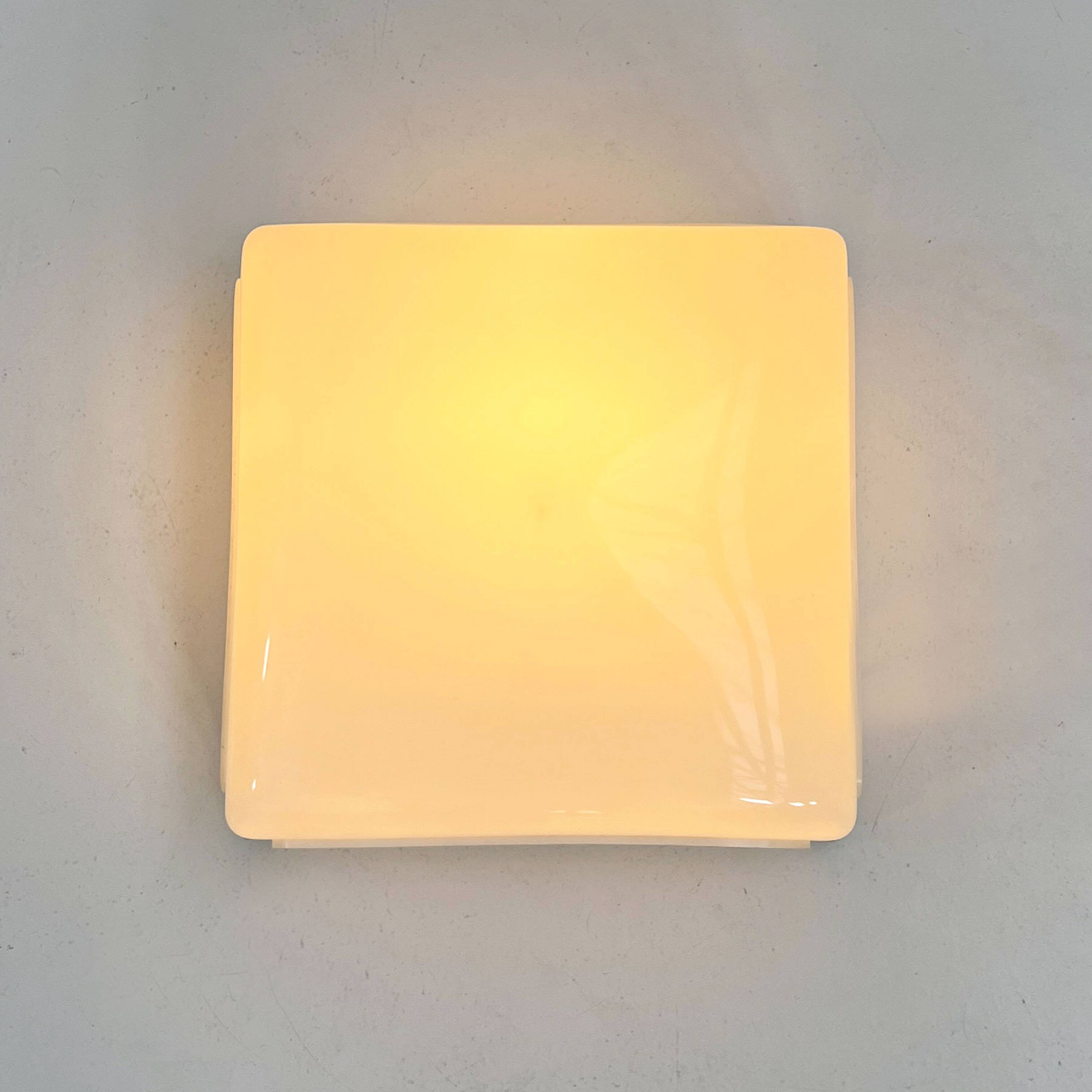 White Cnosso Wall Lamp by Angelo Mangiarotti for Artemide, 1960