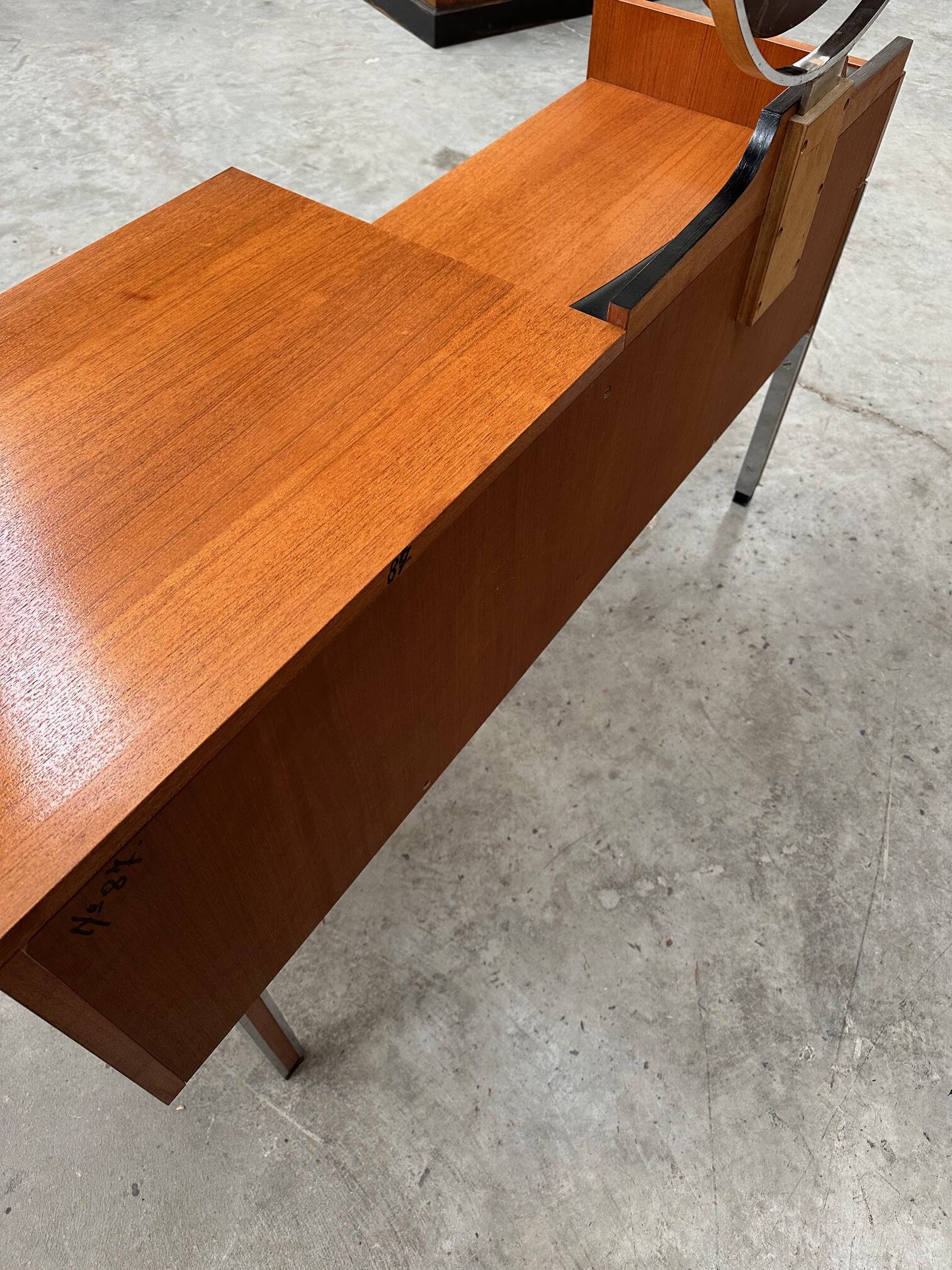 Coiffeuse années 60