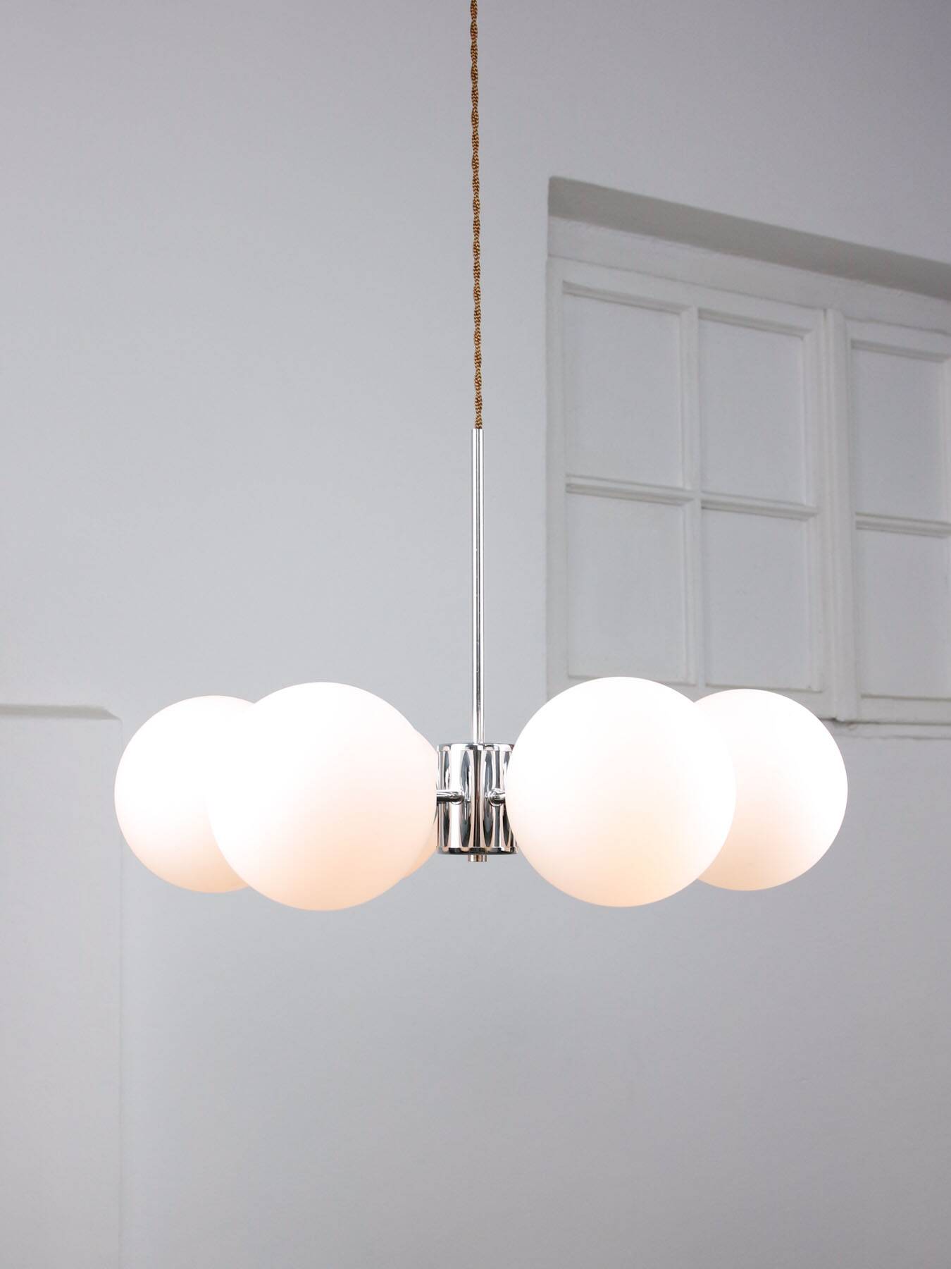 Space Age Italian Sputnik Chrome and Opaline Chandelier, 1970s