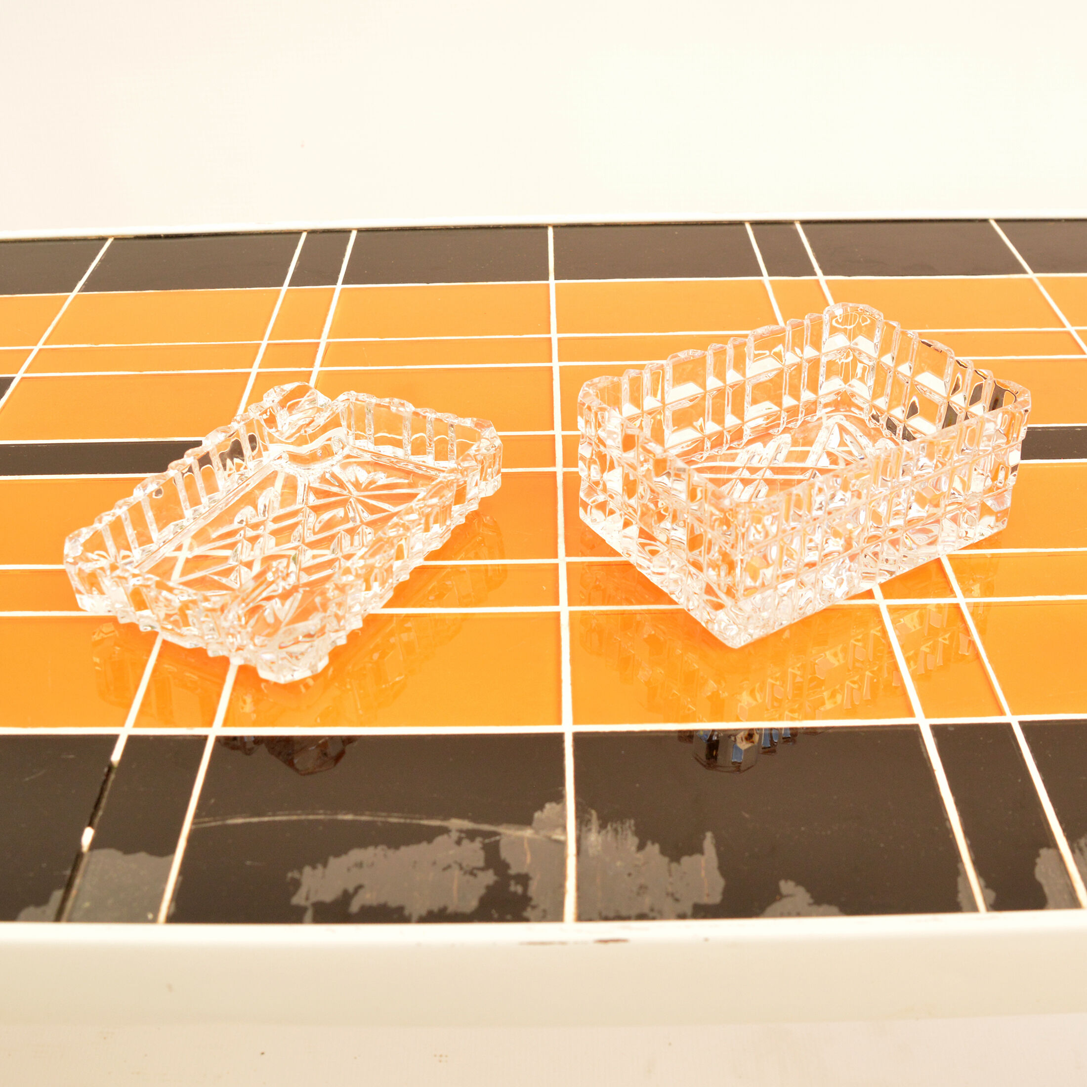 1980s crystal ashtray with cigarette case, Julia Glassworks, Poland