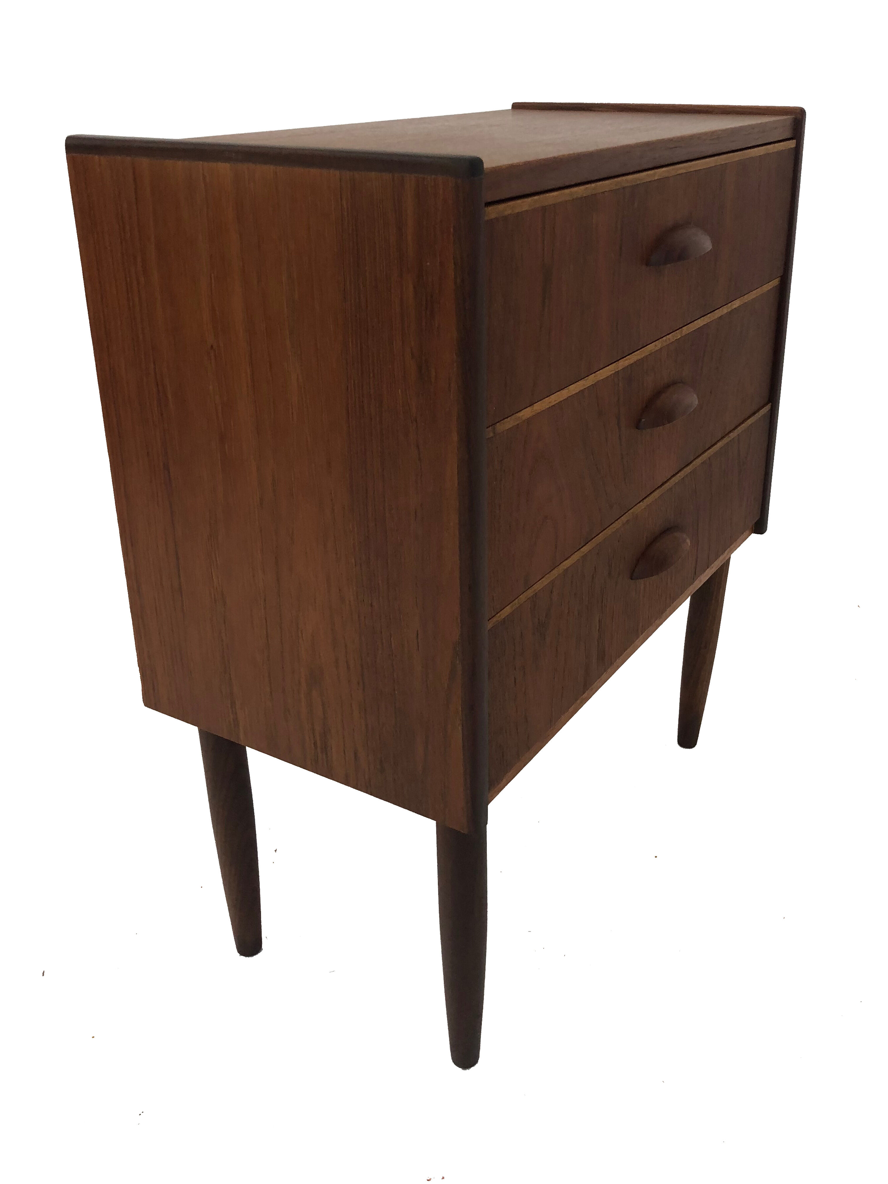Danish dresser
