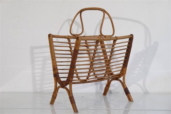 Porte revue vintage en rotin 1960