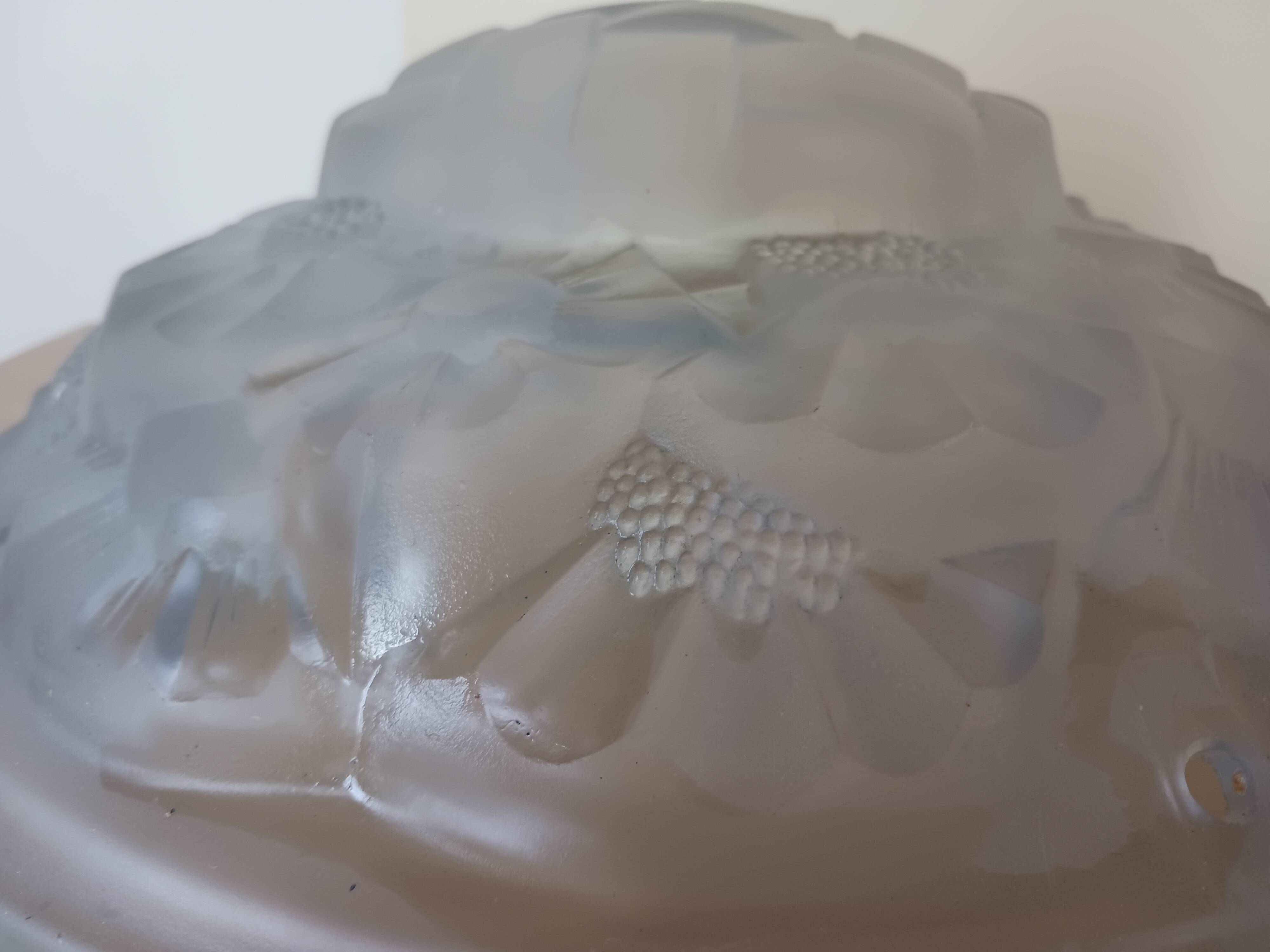 Art Deco basin signed Degué.