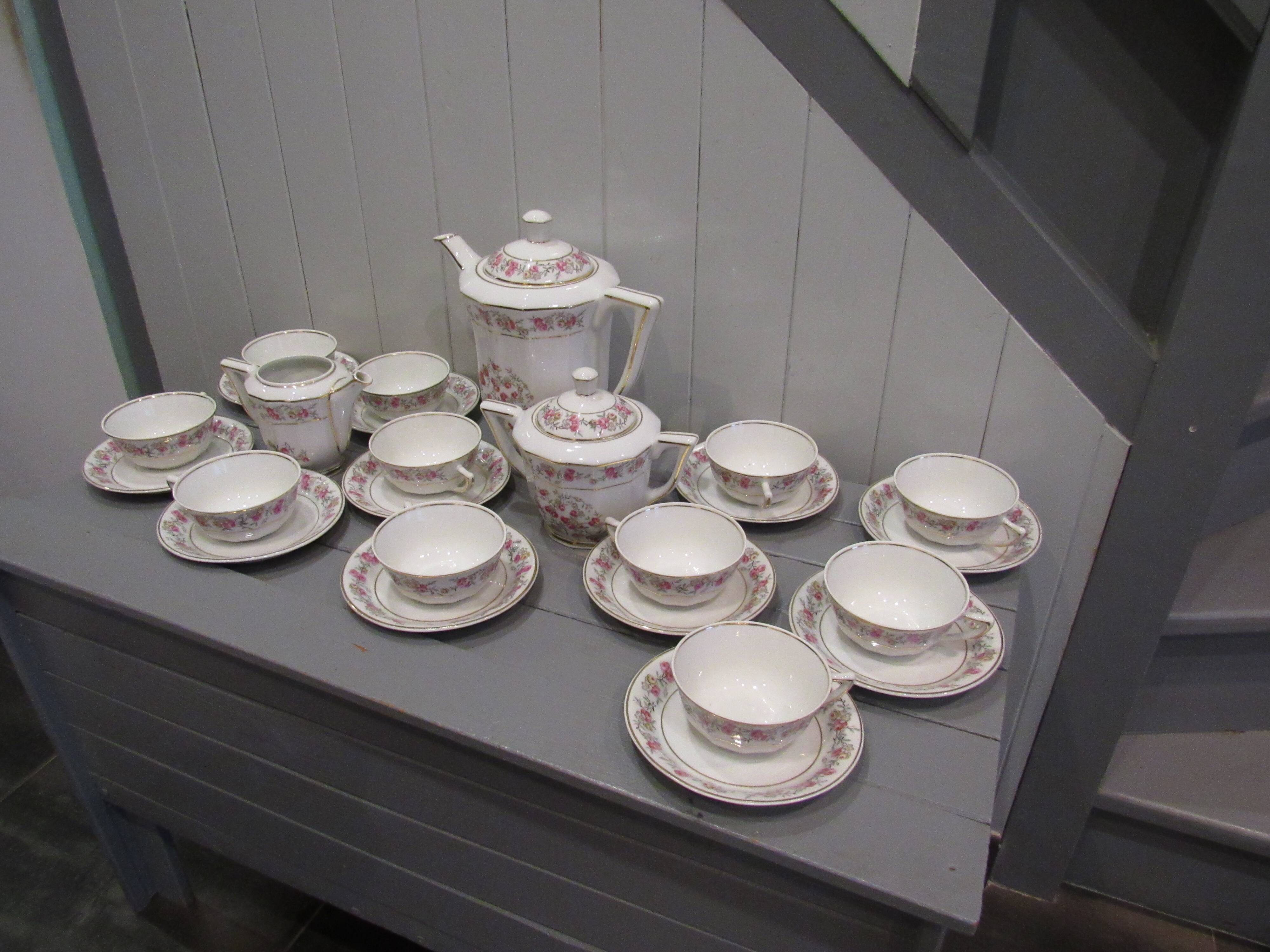 Porcelain coffee service FD Chauvigny