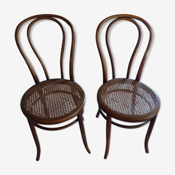 Curved wooden bistro chair and canning