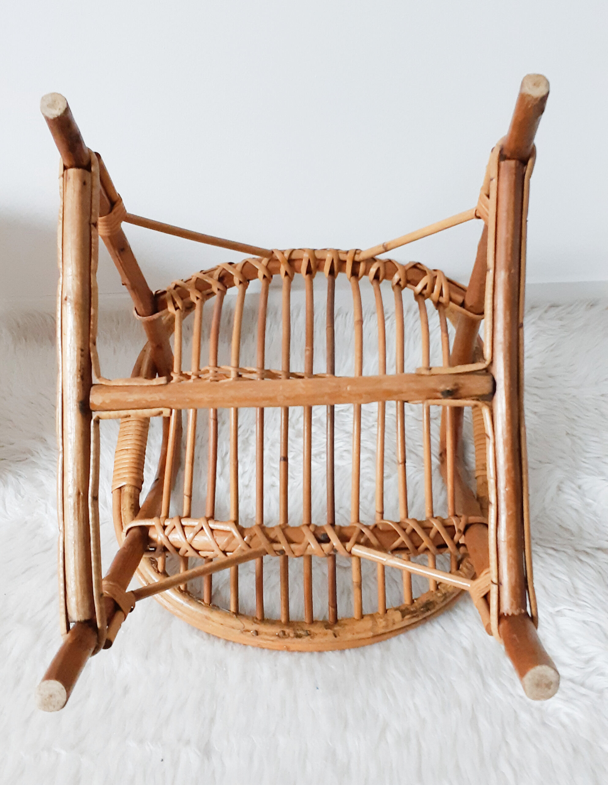Child rattan basket armchair