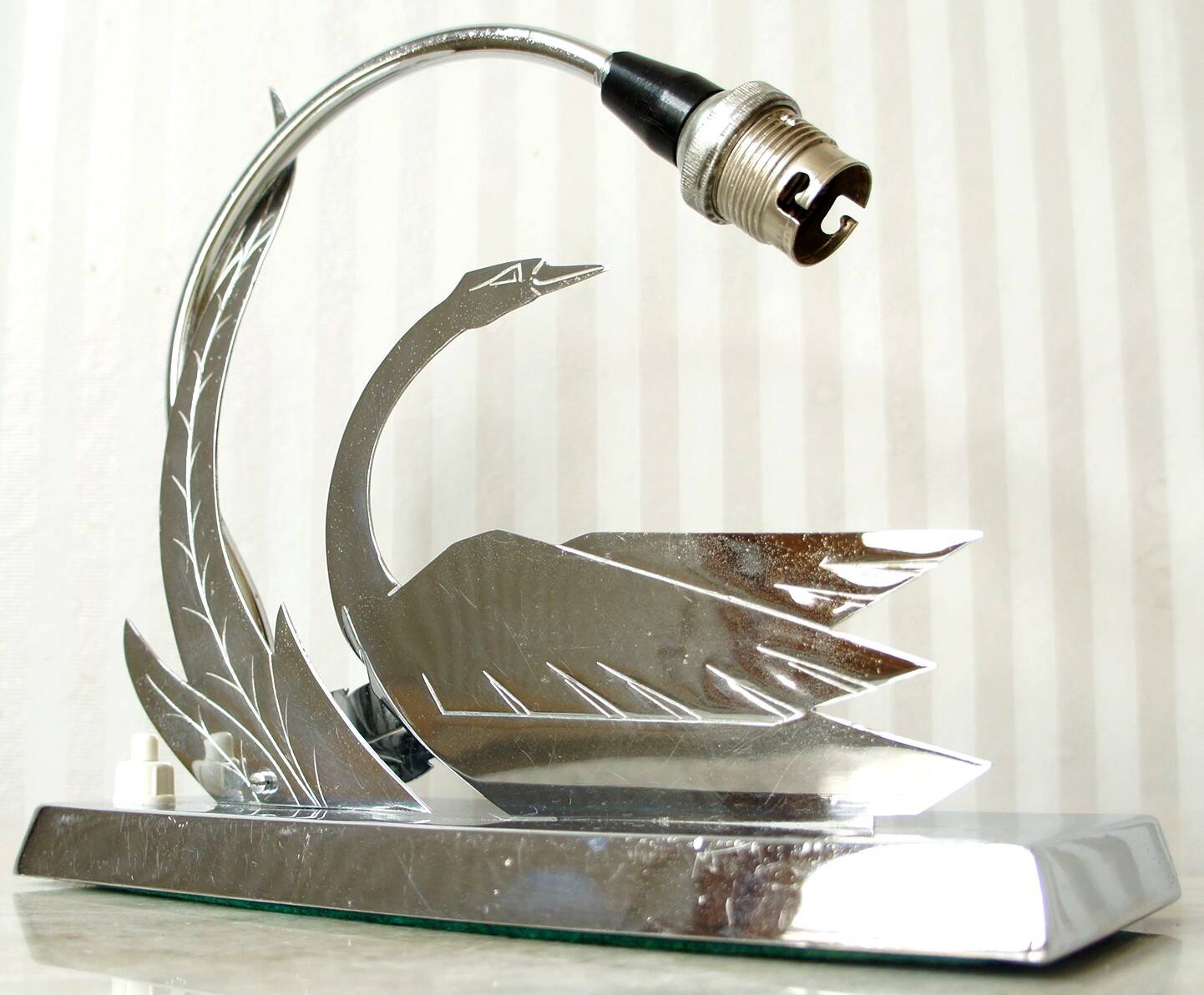 LW Paris "swan" lamp in silver metal, circa 1940