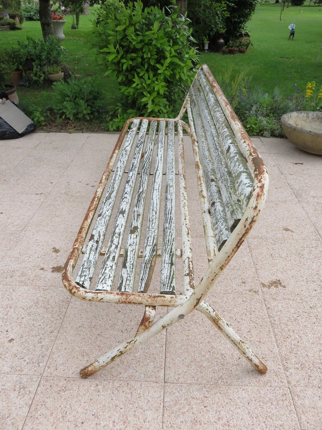 Folding garden bench