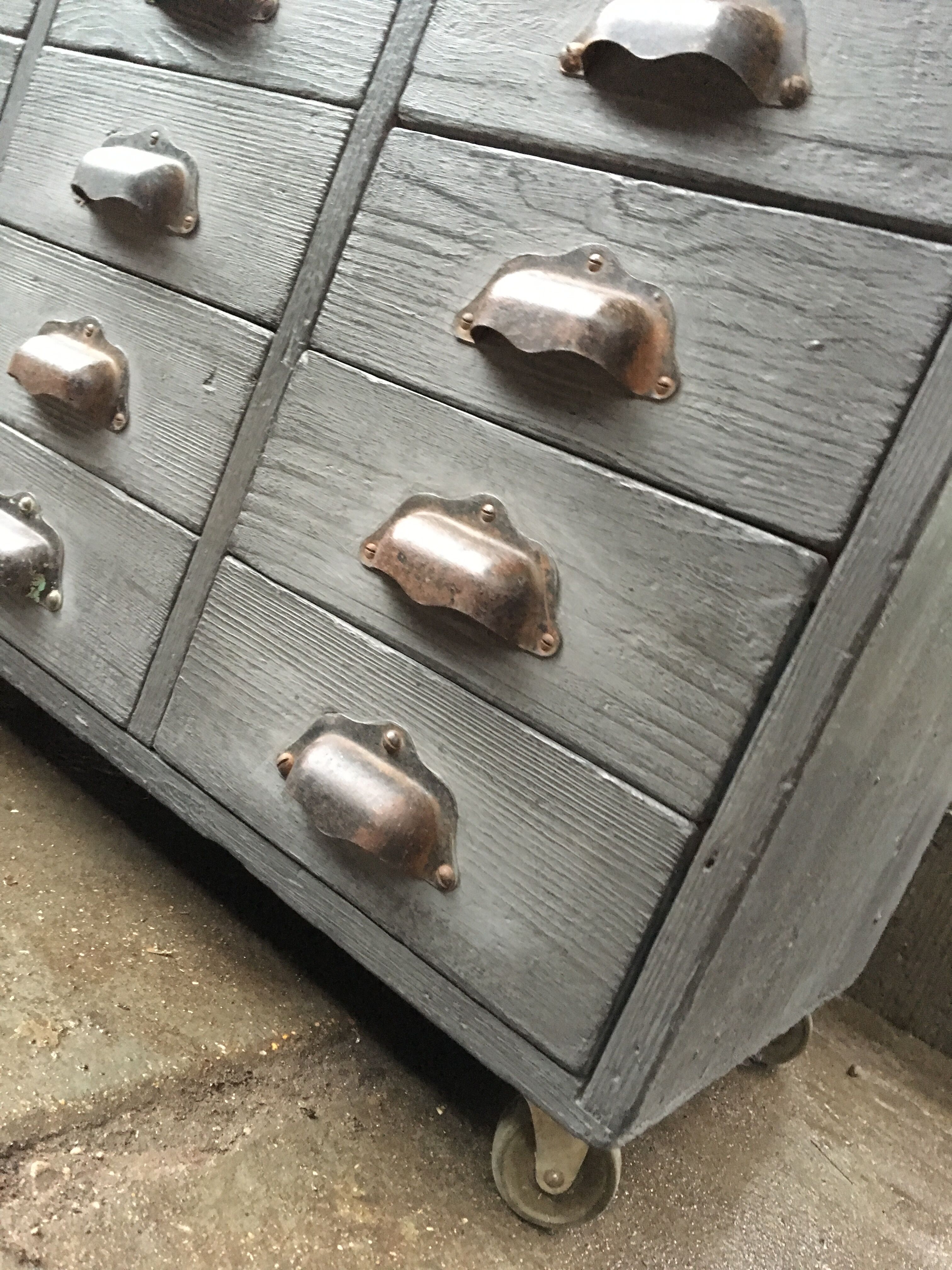 Furniture business with drawers