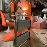 Folding service with wheels