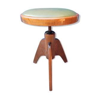 Tripod piano stool with screws