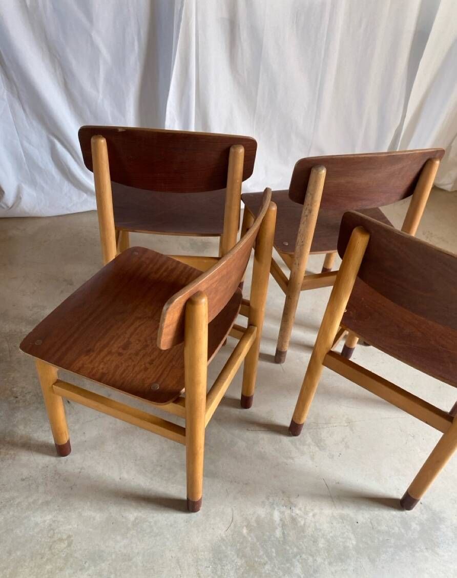 Quatre chaises basses Kvetny et Sonners Stolefabrik Danemark 1960