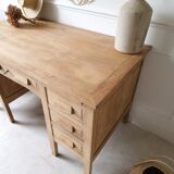 Master desk