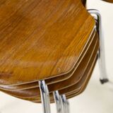 8 chaises T en teck, conçues par Arne Jacobsen pour Fritz Hansen, années 1980