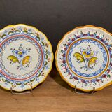 Pair of Talavera earthenware plates with floral decoration
