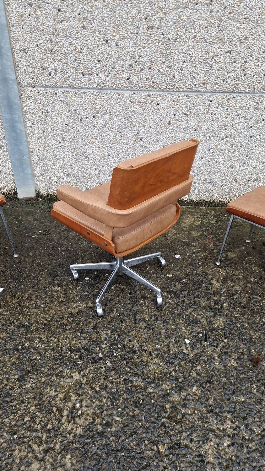 Set of an office chair and 2 Marcom chairs from the 60s
