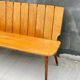 Banquette d’angle brutaliste en chêne – design européen, années 60/70