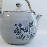 Vintage teapot - floral patterns