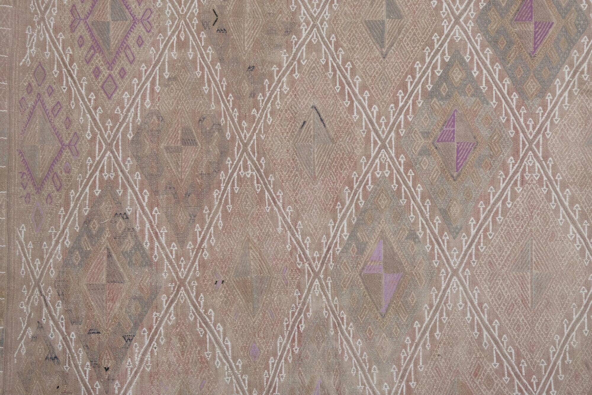 Vintage Turkish kilim, handwoven, 157x222 cm.