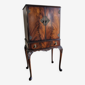 Chippendale style English cabinet in solid mahogany by Burton Reproductions Limited