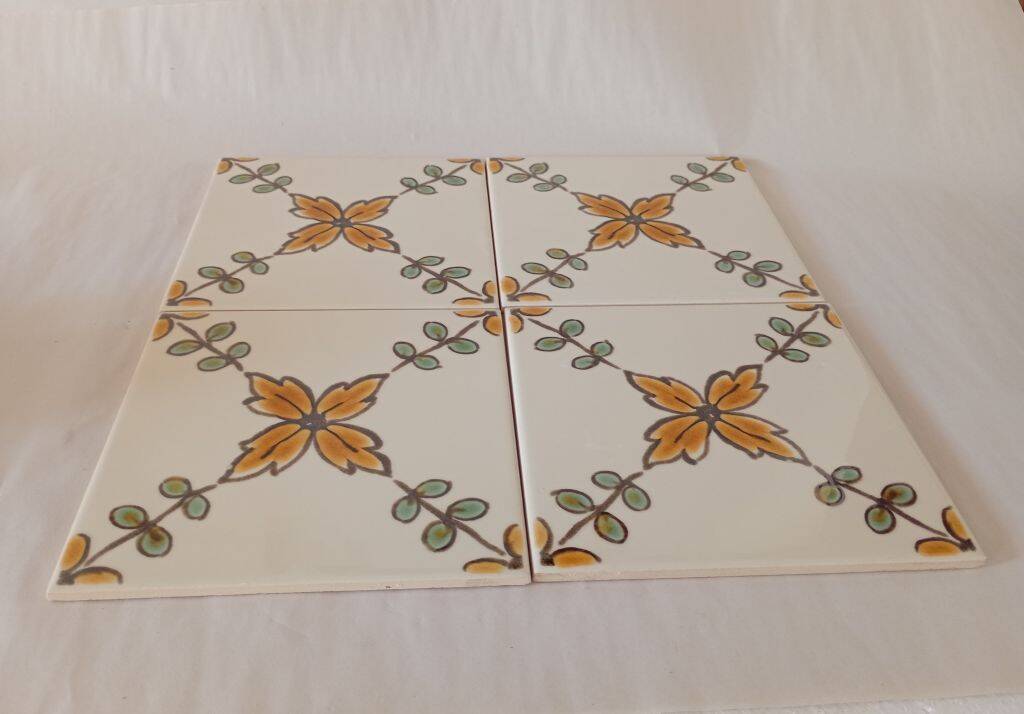Set of 4 Vintage Portuguese Tiles 15x15 cm  Authentic Hand-Painted Majolica