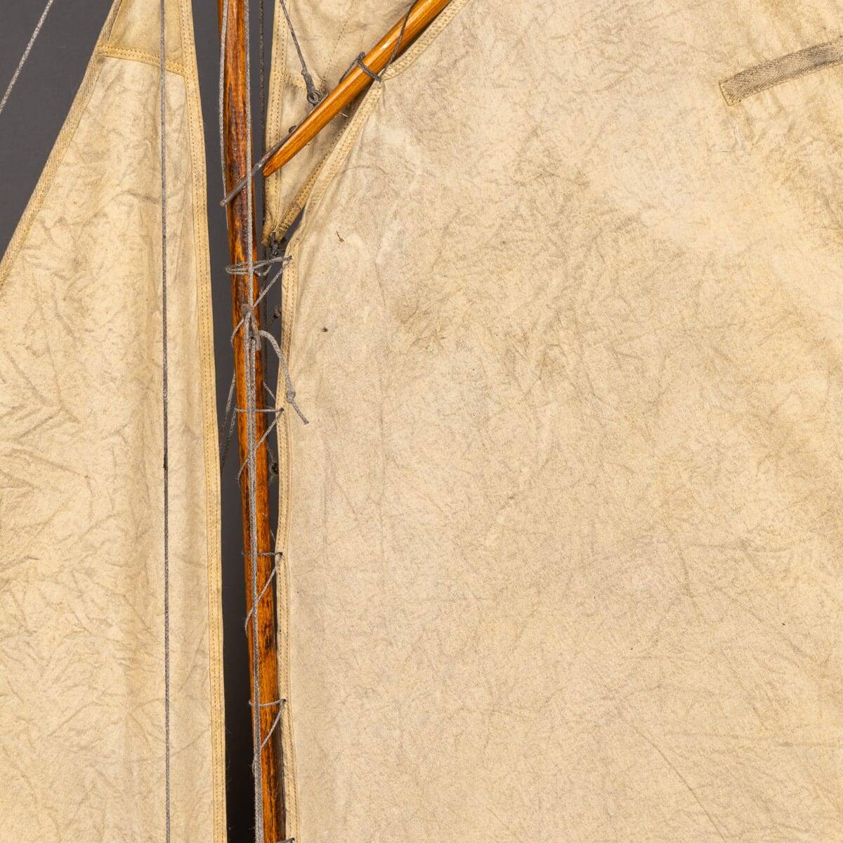 Vintage 20thC English Carved Hull Pond Yacht c.1930