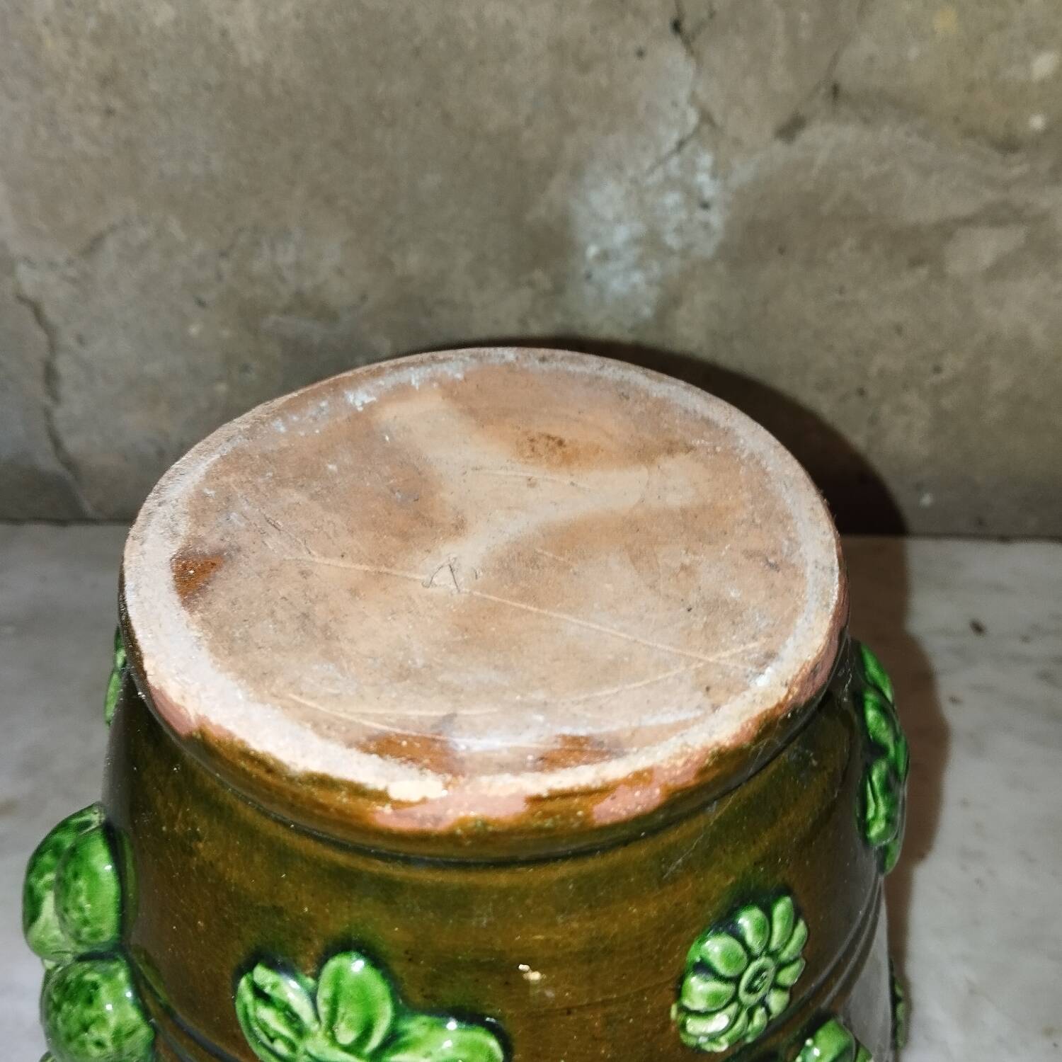 Force Lambège Bordeaux terracotta flowerpot