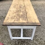 Farm table