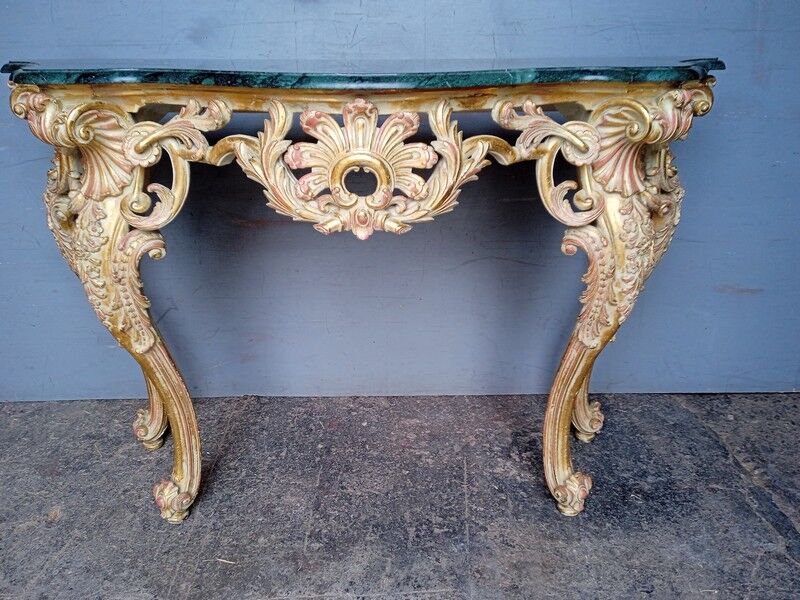 Console Louis XV bois sculpté doré