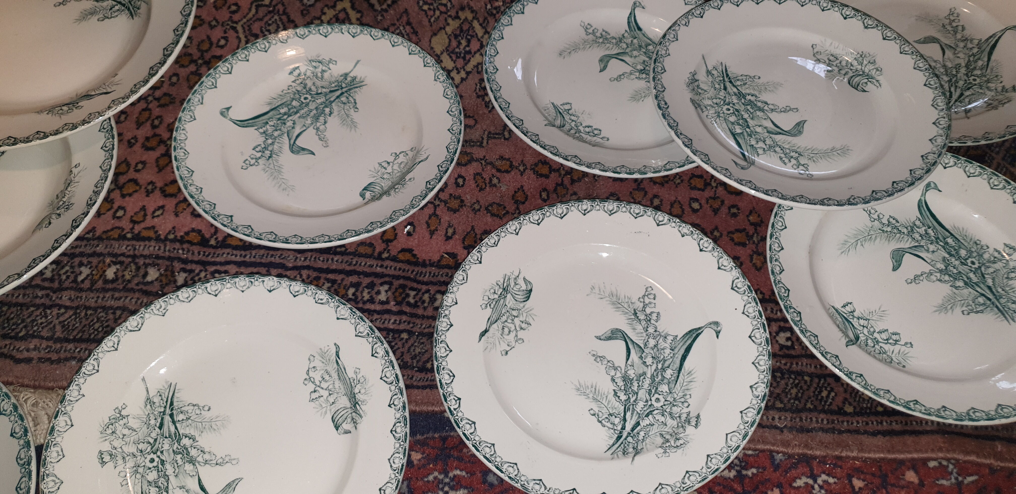 Lot of plates st amand with lily of the valley