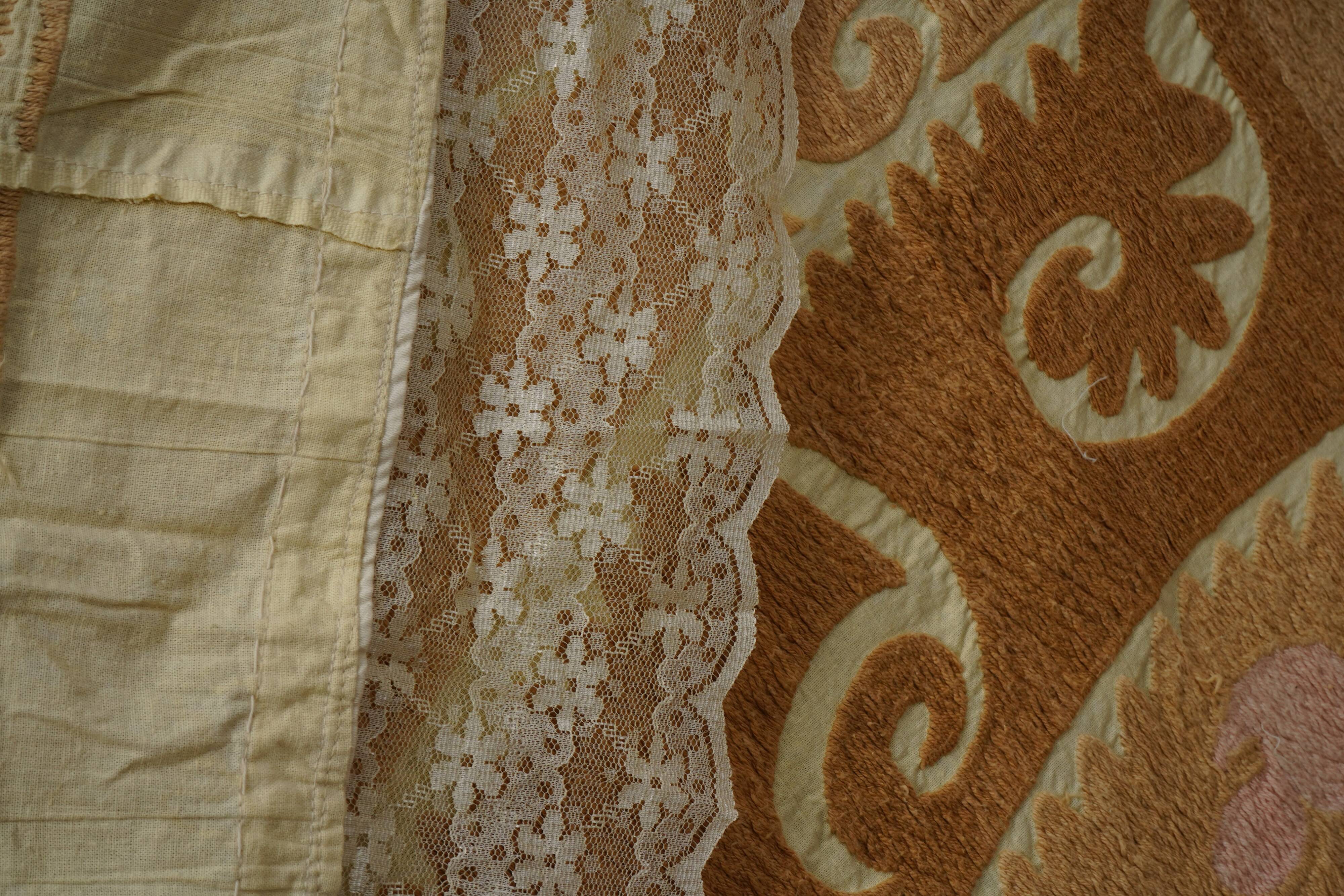 Vintage Turkish hand-knotted rug 133x154 cm