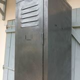 Industrial locker room
