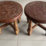 Coffee table and 2 stools in wood and embossed leather