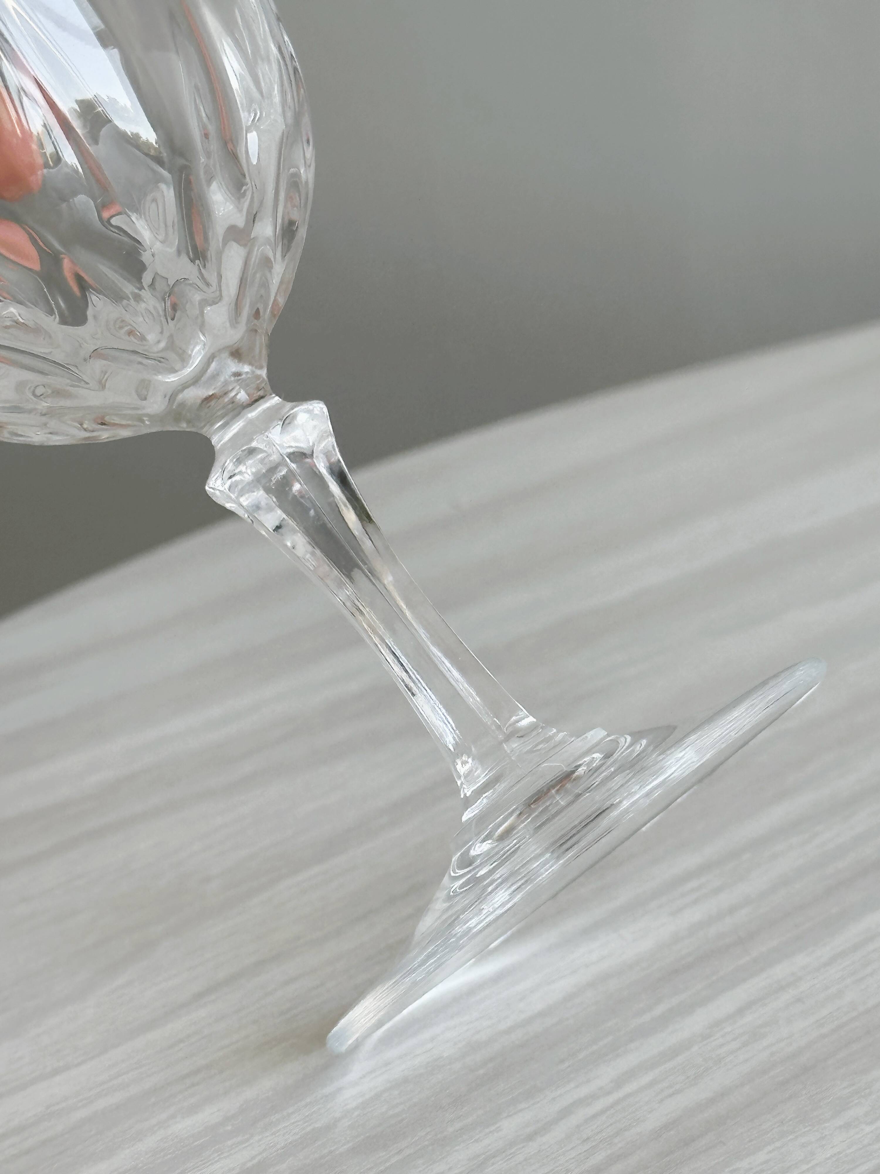 Set of 8 crystal wine glasses